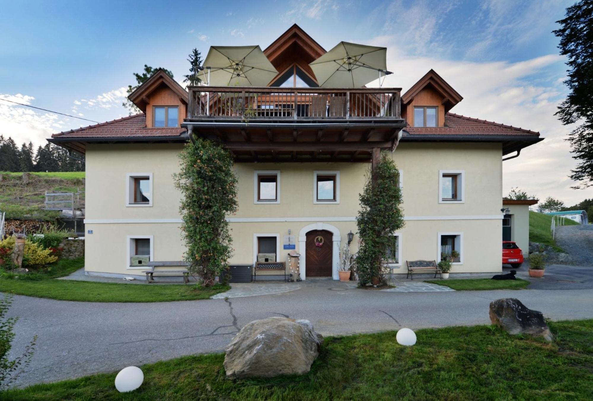 Little Farm Apartments Feldkirchen In Kaernten Exterior photo